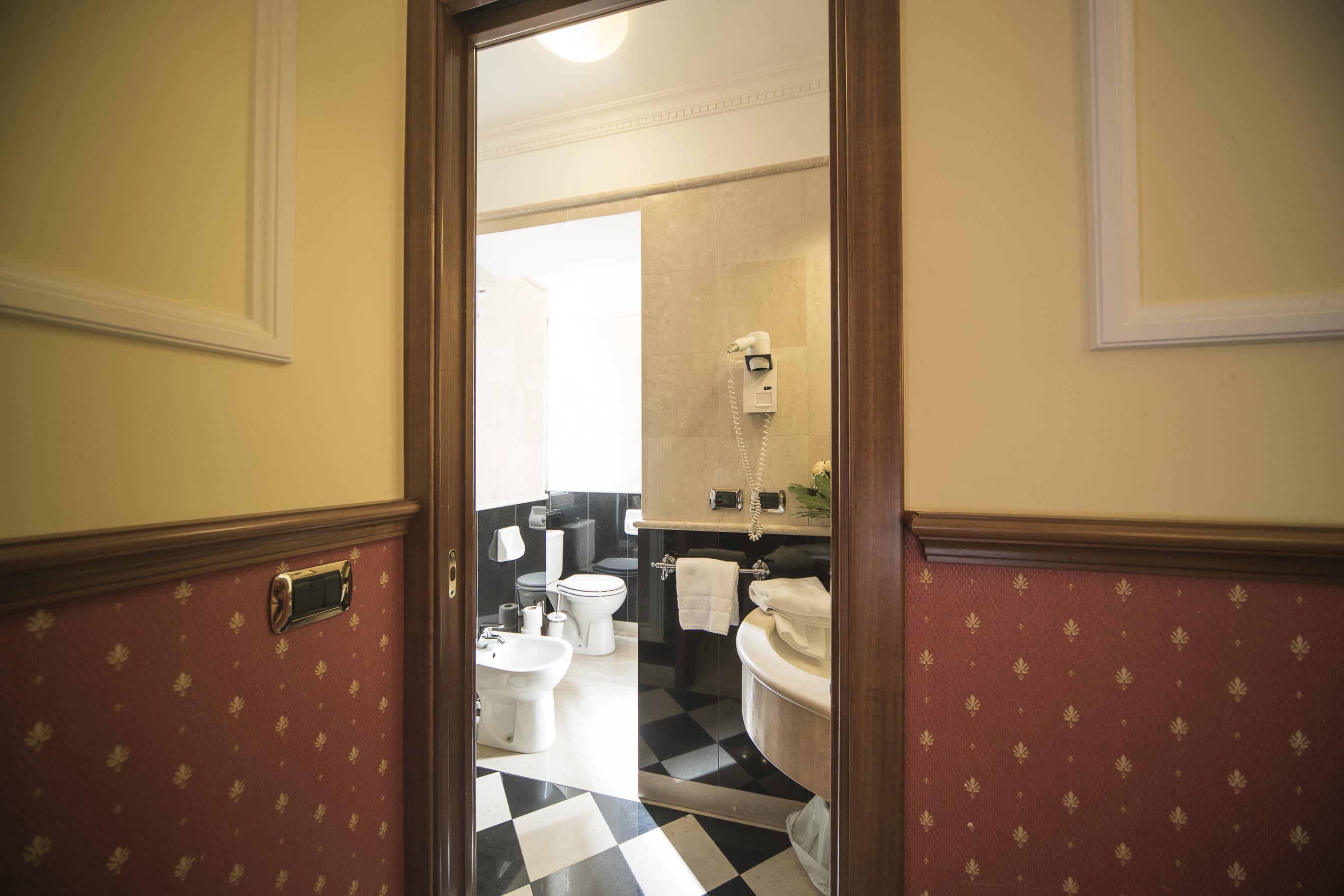 רומא Hotel Donatello מראה חיצוני תמונה