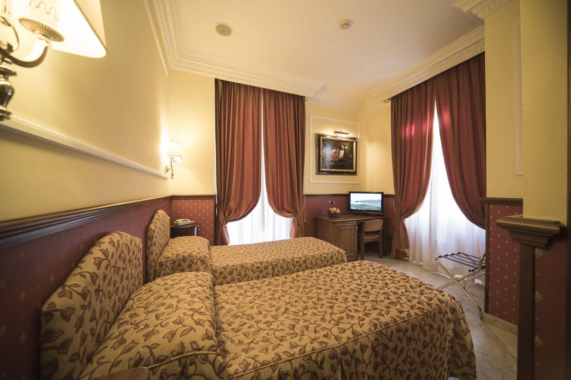 רומא Hotel Donatello מראה חיצוני תמונה